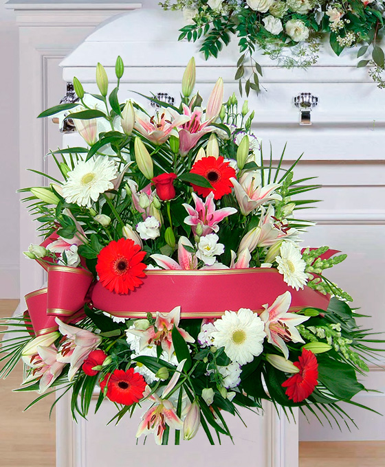 Centro Funerario Gerberas Liliums